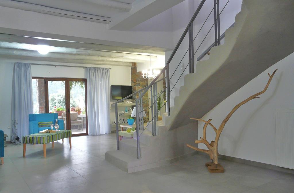 Villa Kalithea Pemonia Phòng bức ảnh